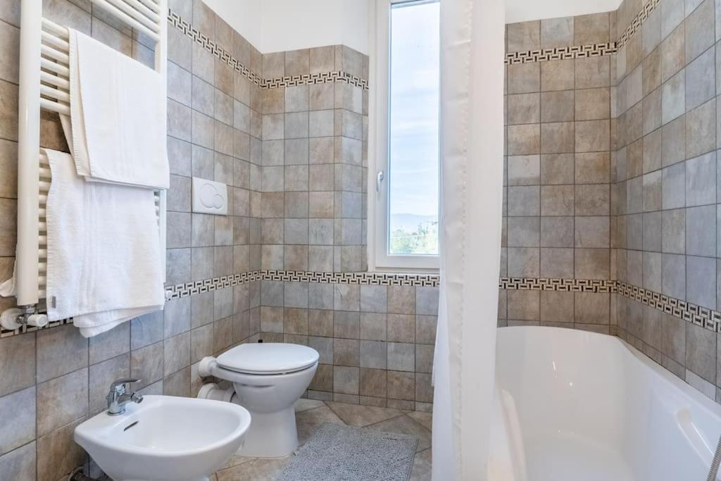 -Villa Emily- Parking, Garden & Wi-Fi Pisa Eksteriør bilde